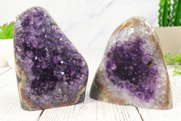 Amethyst Stand Up | Medium