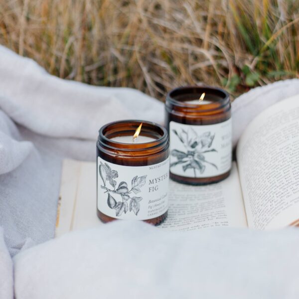 8.5oz Garden Candles (Tuberose & Honey)