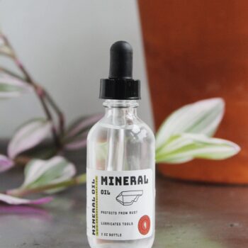 Mineral Honing Oil Infused with Sage