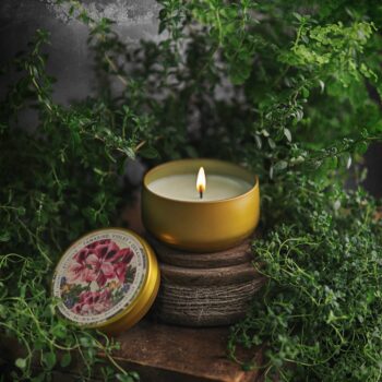BOTANICA | Tamarind, Violet + Geranium | 8oz Tin: 8oz // 50hr Burn Time